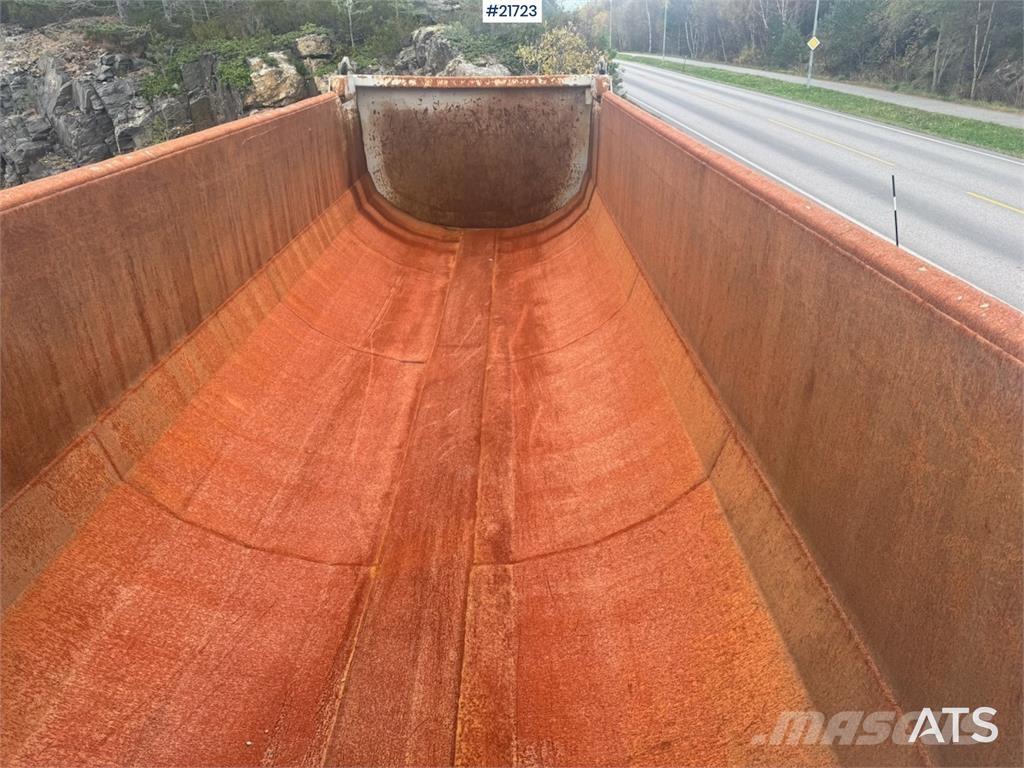 Carnehl Tippsemi. Billenő félpótkocsik