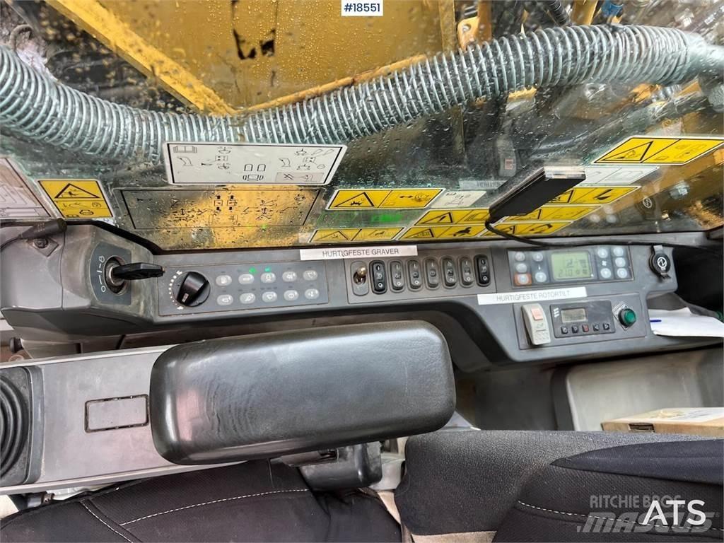 CAT 320E Lánctalpas kotrók