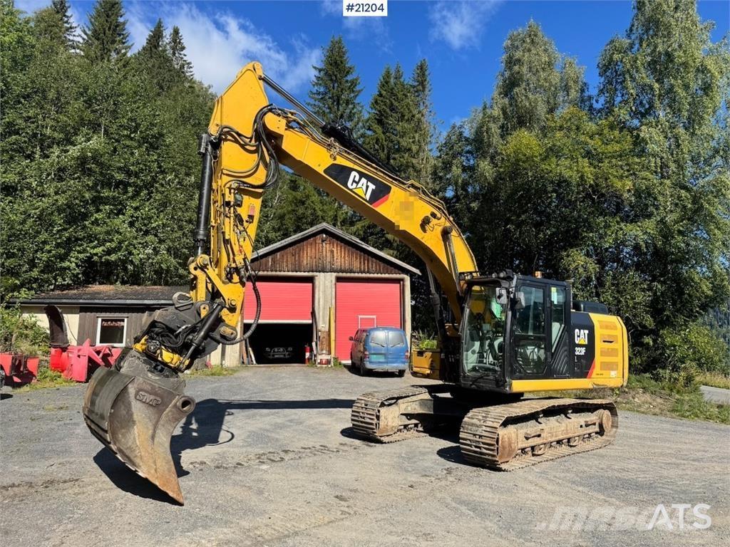 CAT 323FL Lánctalpas kotrók