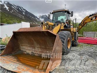 CAT 966H Gumikerekes homlokrakodók