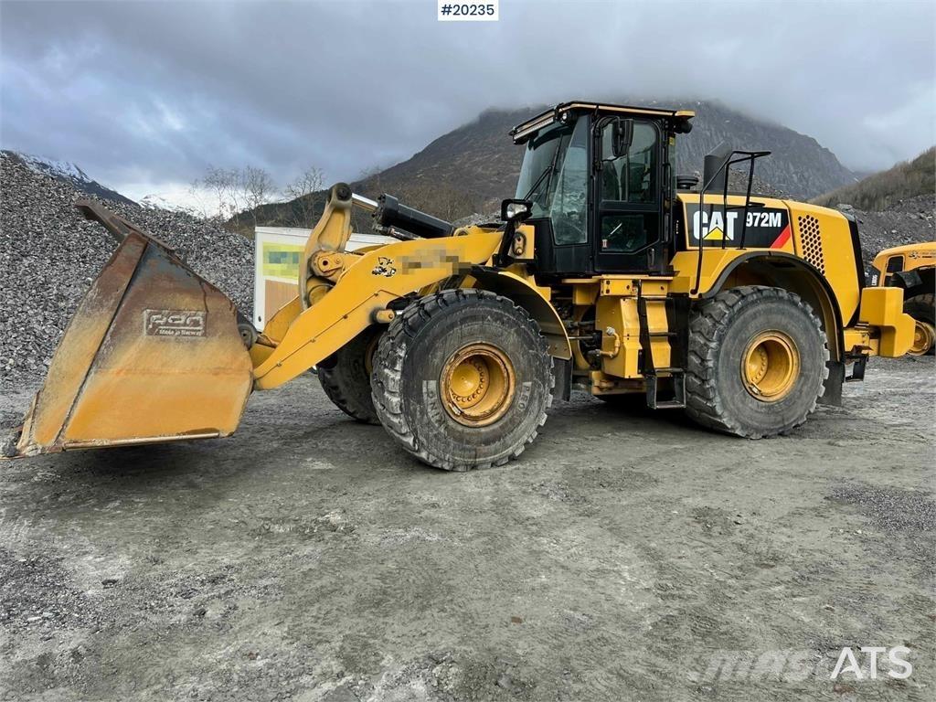 CAT 972M Gumikerekes homlokrakodók