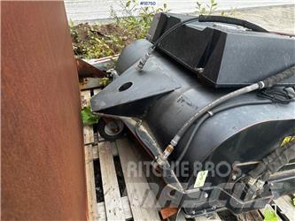 CAT BP15B Sweeper Építőipar - Egyebek