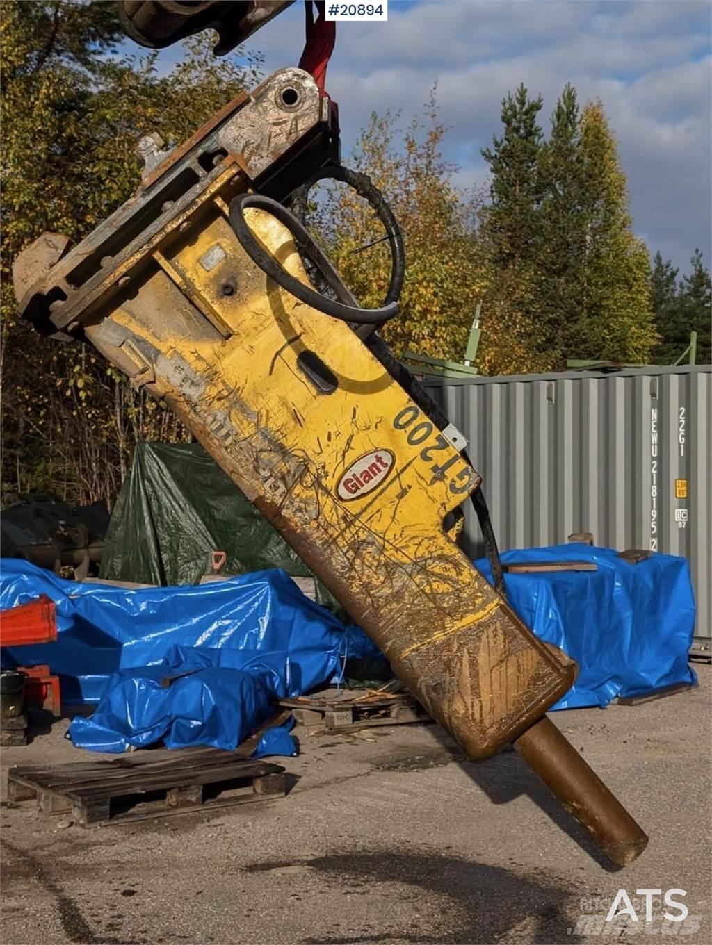 GiANT GT200 Fejtőgépek