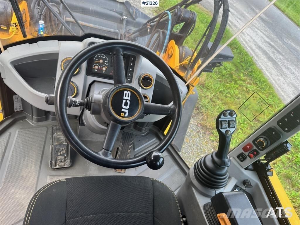JCB 413K Gumikerekes homlokrakodók