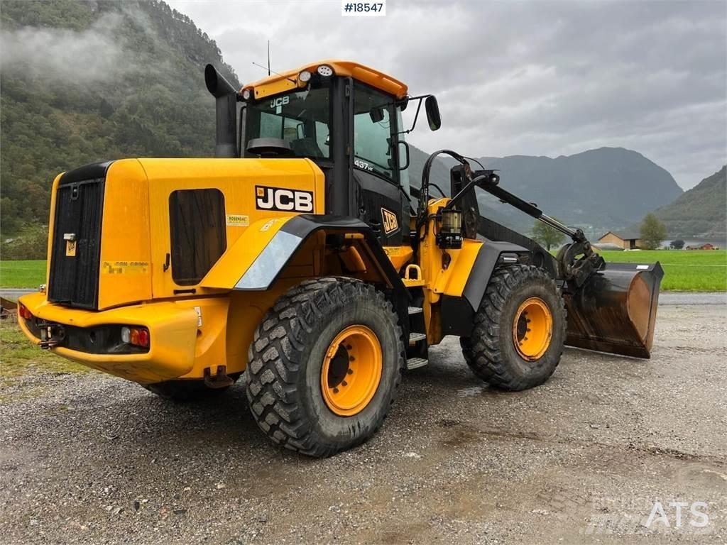 JCB 437HT Gumikerekes homlokrakodók