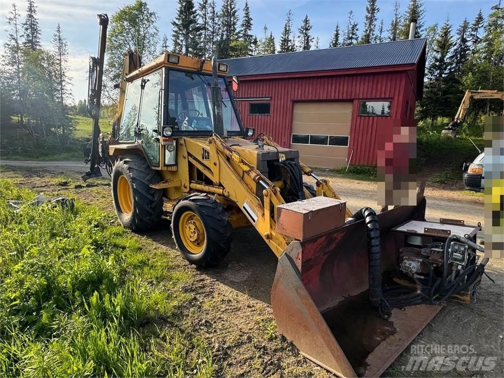 JCB Traktorgraver Kotrórakodók