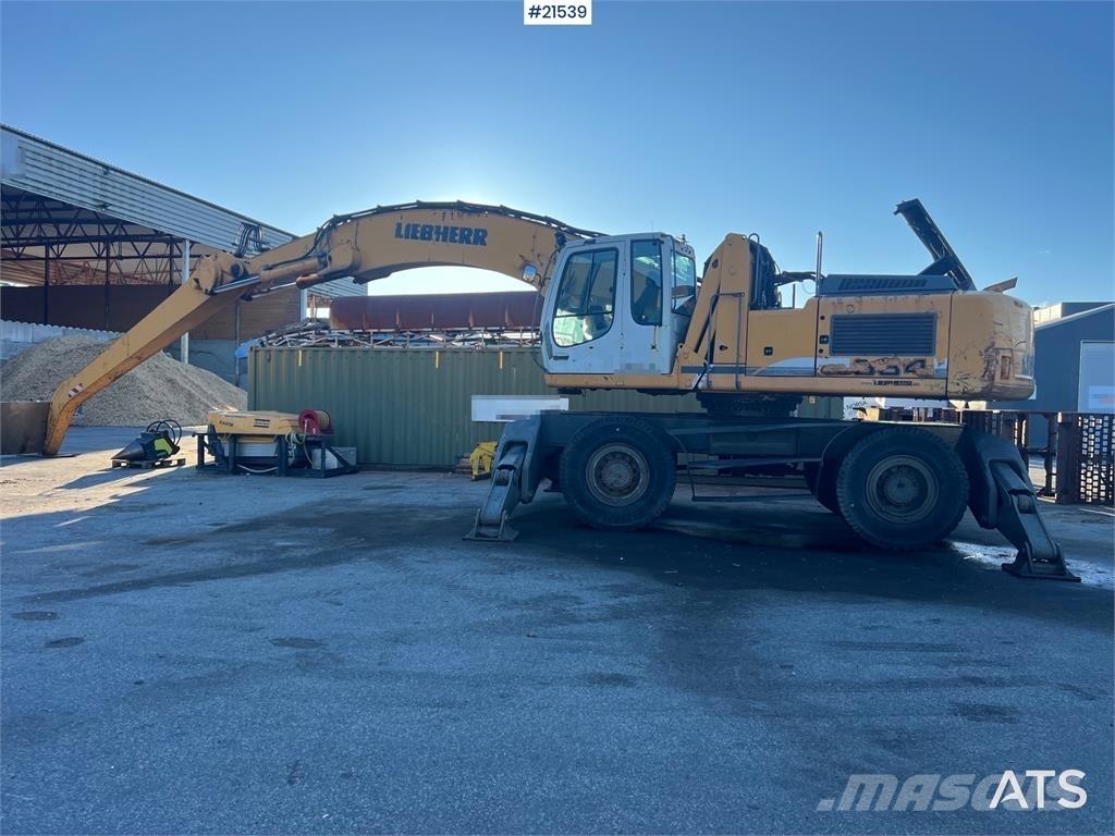 Liebherr A934C Gumikerekes kotrók