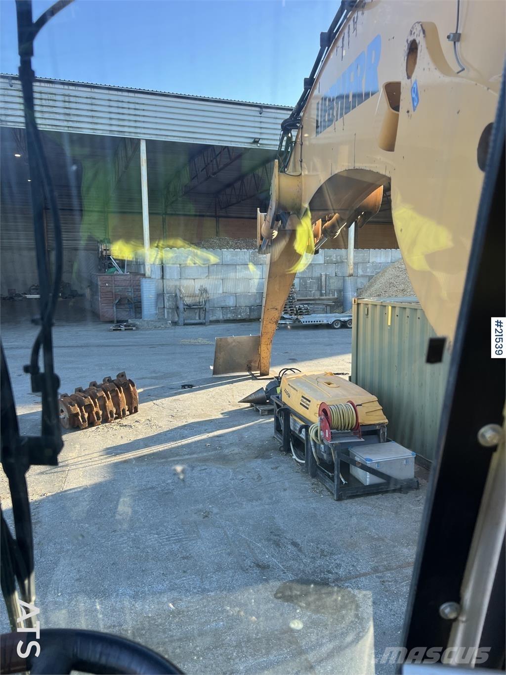Liebherr A934C Gumikerekes kotrók