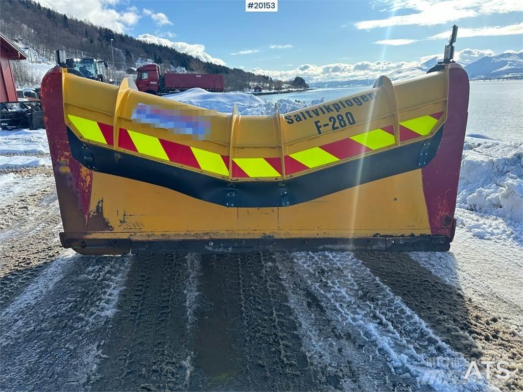  Saltvikplogen F-280 Építőipar - Egyebek