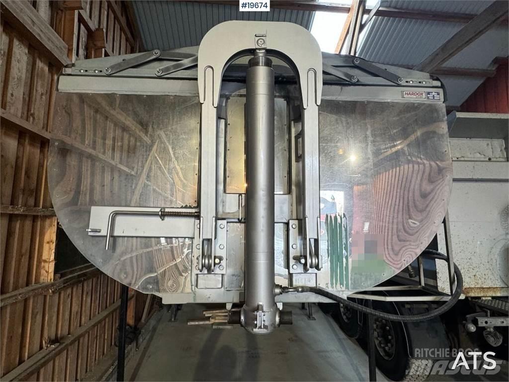 SM Asphalt Tub Haszonjárművek - Egyéb