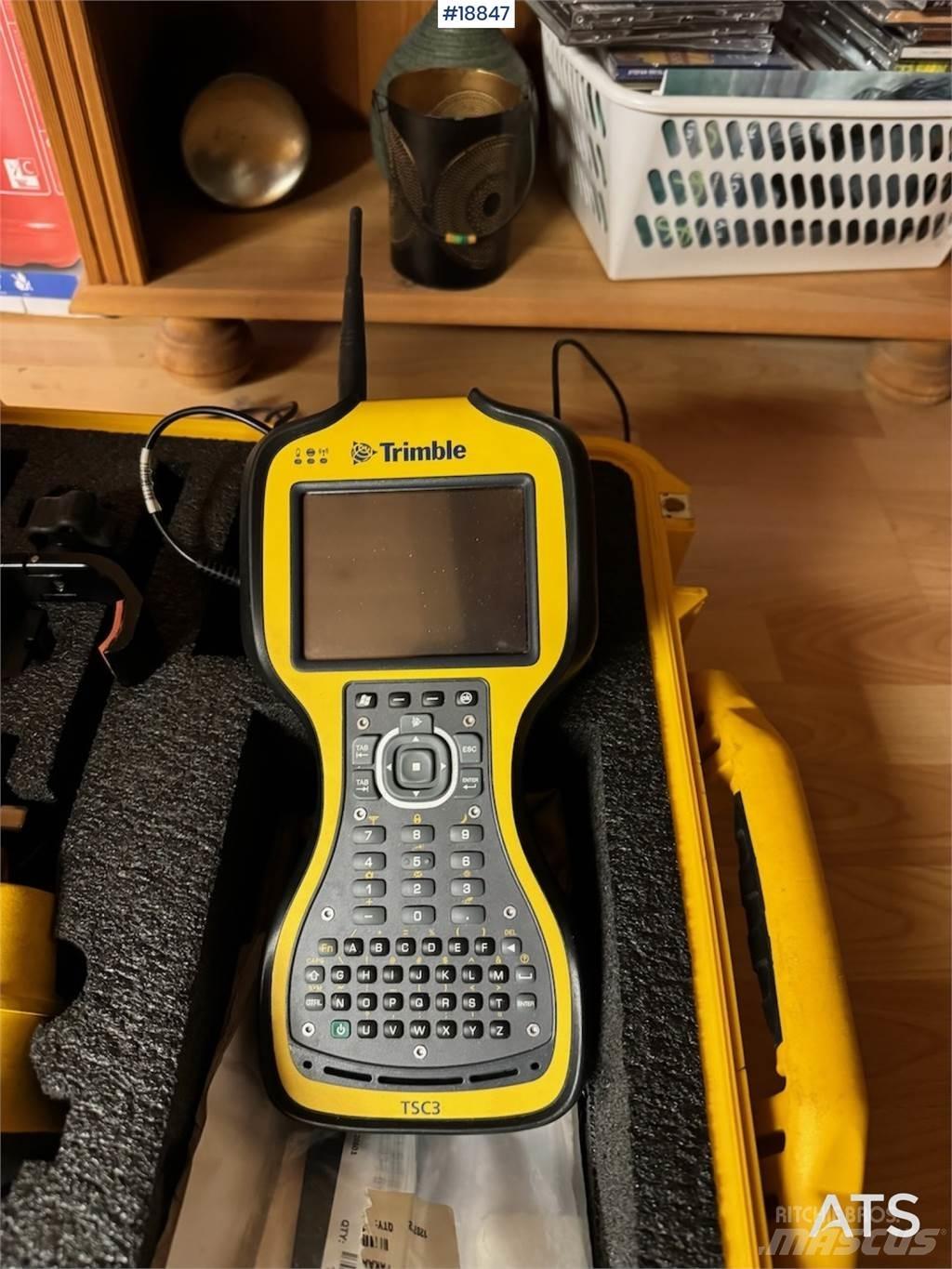 Trimble GPS m/ radio. Építőipar - Egyebek