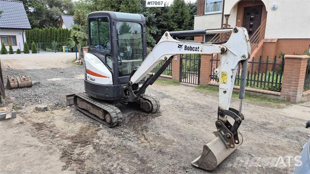 Bobcat E25***EM Mini kotrók < 7t
