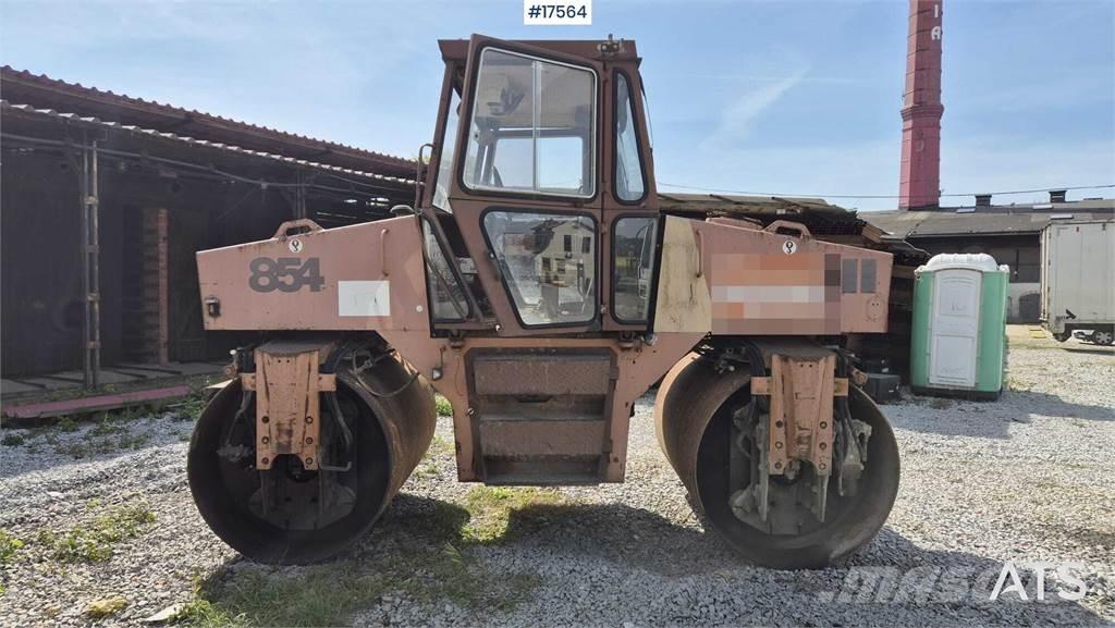 CASE Vibromax W 854 Ikerdobos hengerek