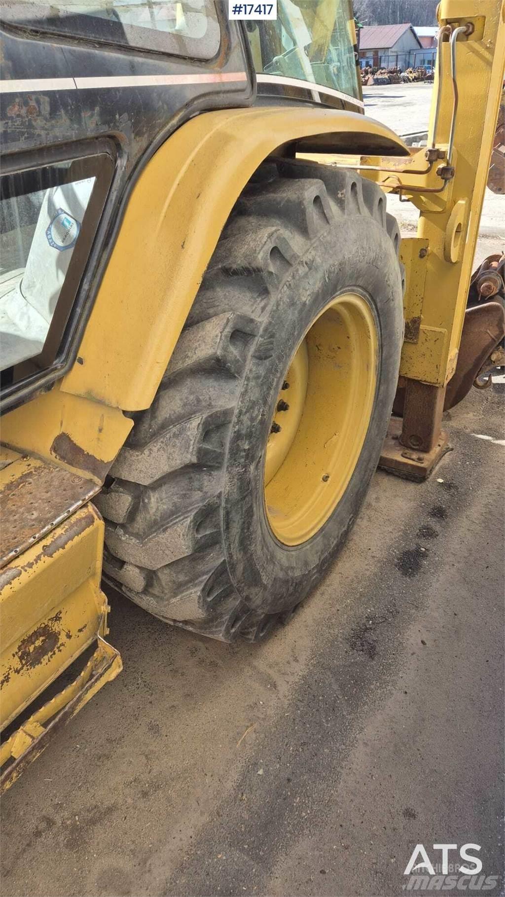 CAT 428D Kotrórakodók