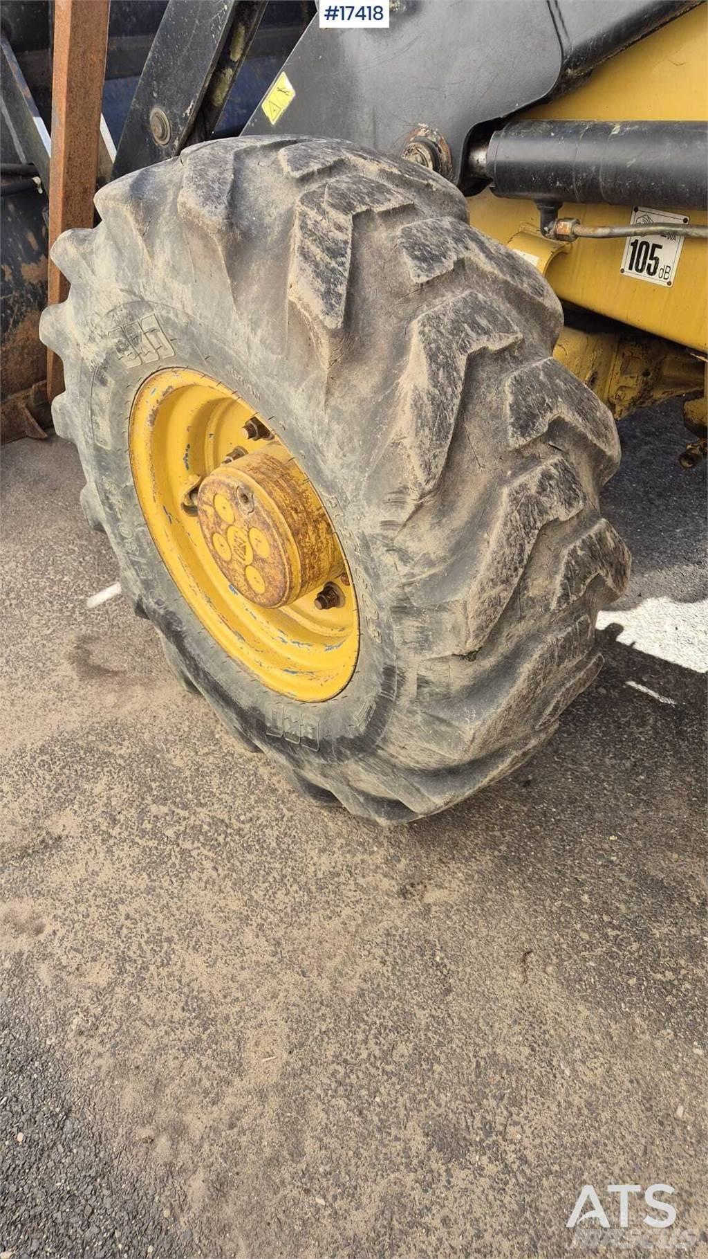 CAT 428D Kotrórakodók