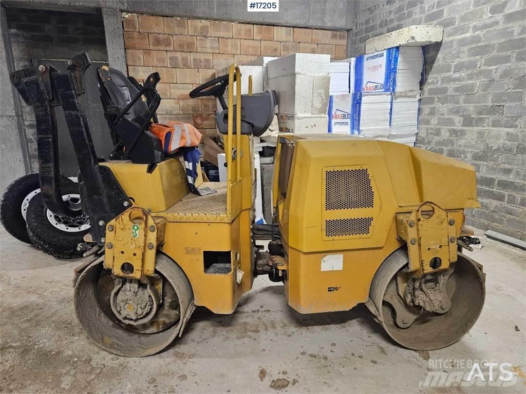 CAT CB24 Ikerdobos hengerek