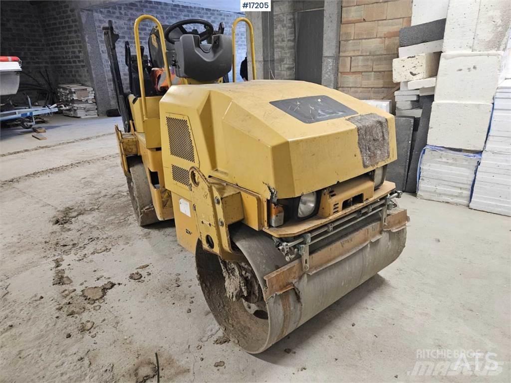 CAT CB24 Ikerdobos hengerek