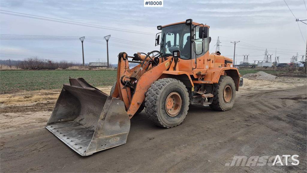 Doosan DL 250 Gumikerekes homlokrakodók