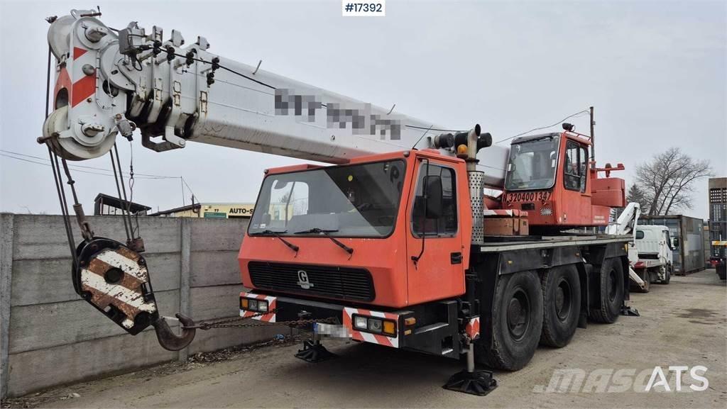 Grove GMK-3050 Terepdaruk