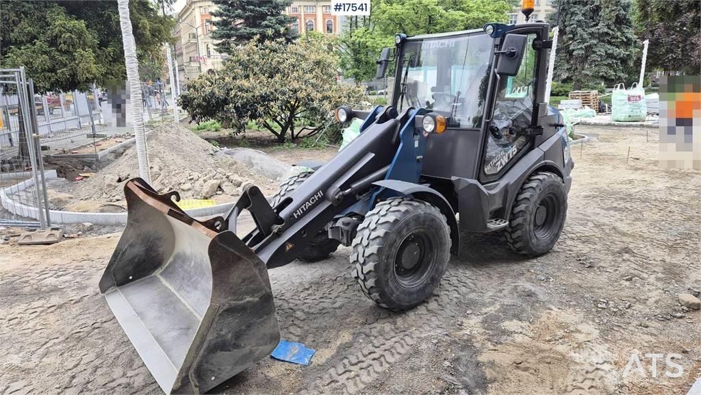 Hitachi ZW 75 Gumikerekes homlokrakodók