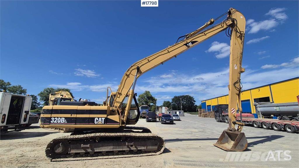 JCB JS 220 LONG Lánctalpas kotrók