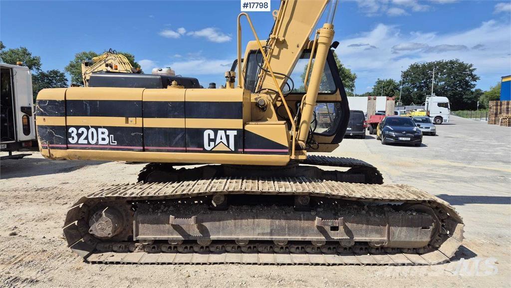 JCB JS 220 LONG Lánctalpas kotrók