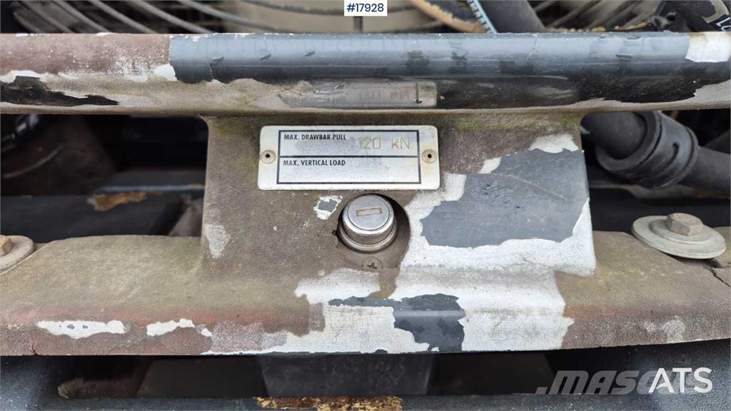 Komatsu WA320-5H Gumikerekes homlokrakodók