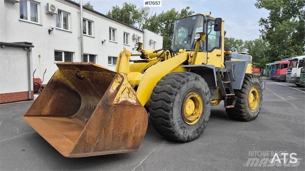 Komatsu WA420-3H Gumikerekes homlokrakodók