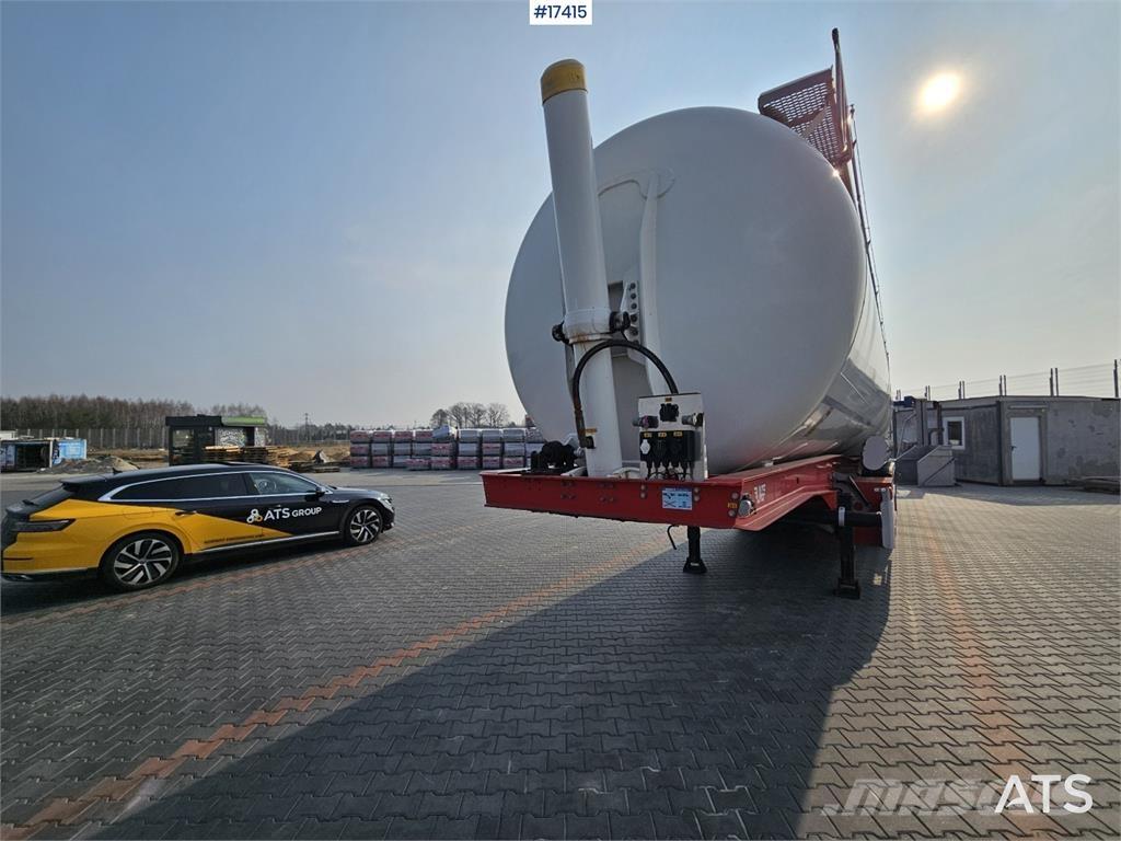 LAG 0-3-TI Tartályos félpótkocsik