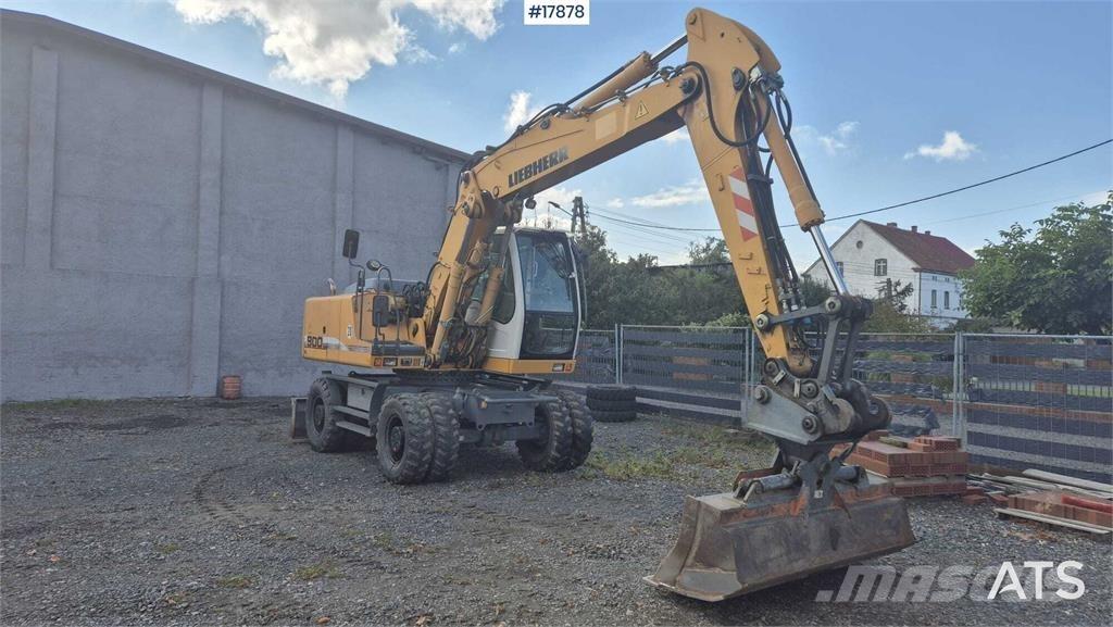 Liebherr A 900C Gumikerekes kotrók