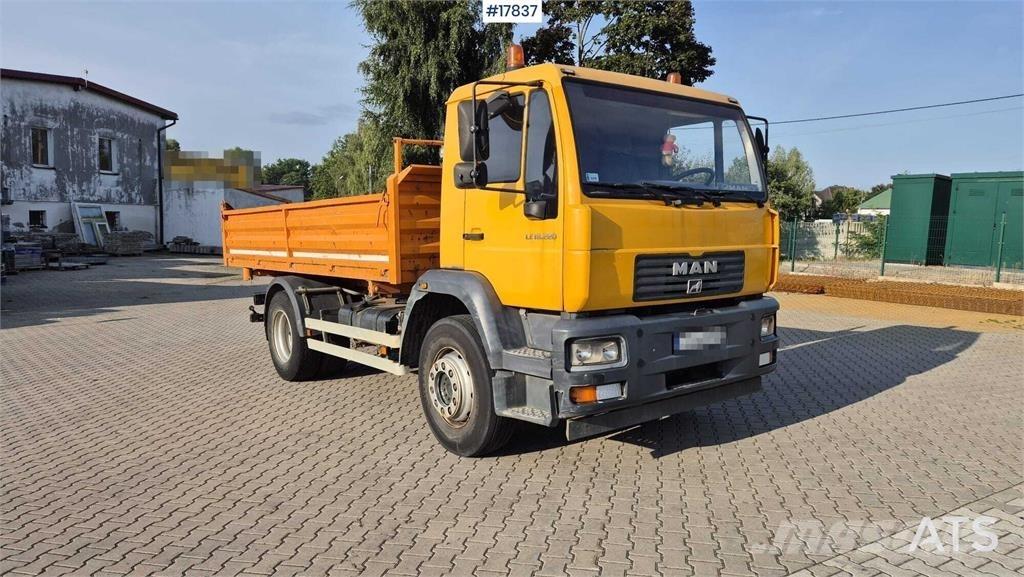MAN 18.225 LC Billenő teherautók