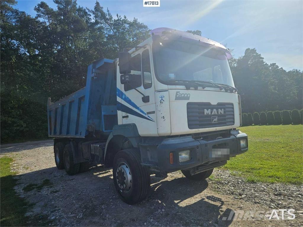 MAN 33.364 Billenő teherautók