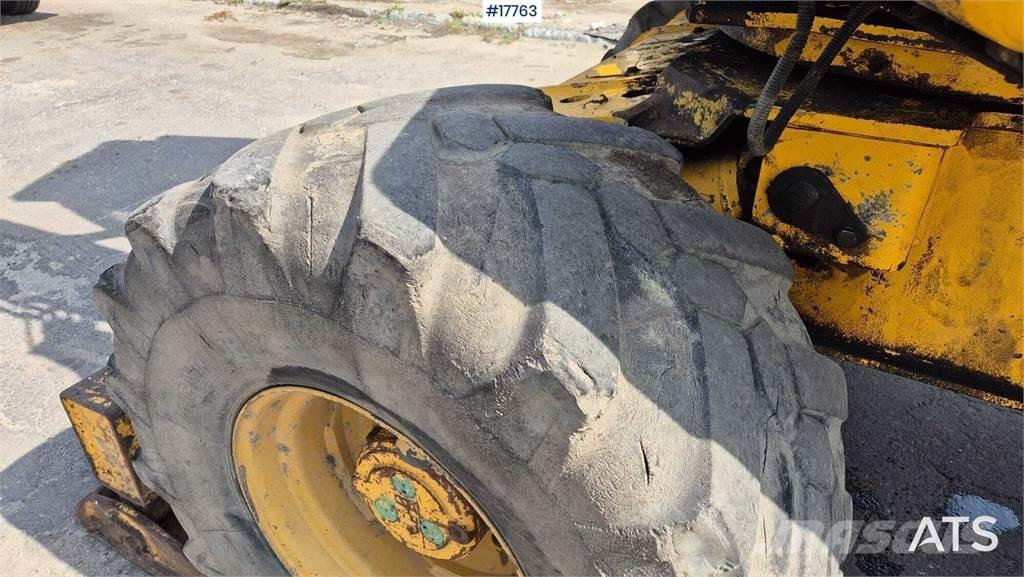 Mecalac 12MX Gumikerekes kotrók