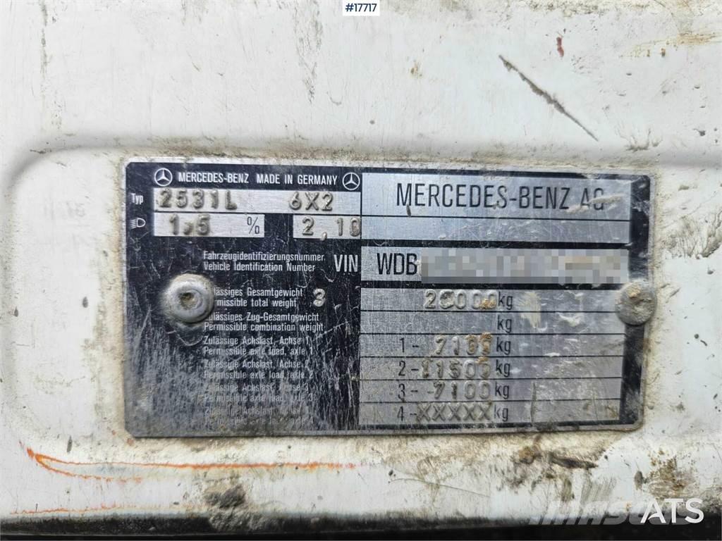 Mercedes-Benz 3734 Beton keverők