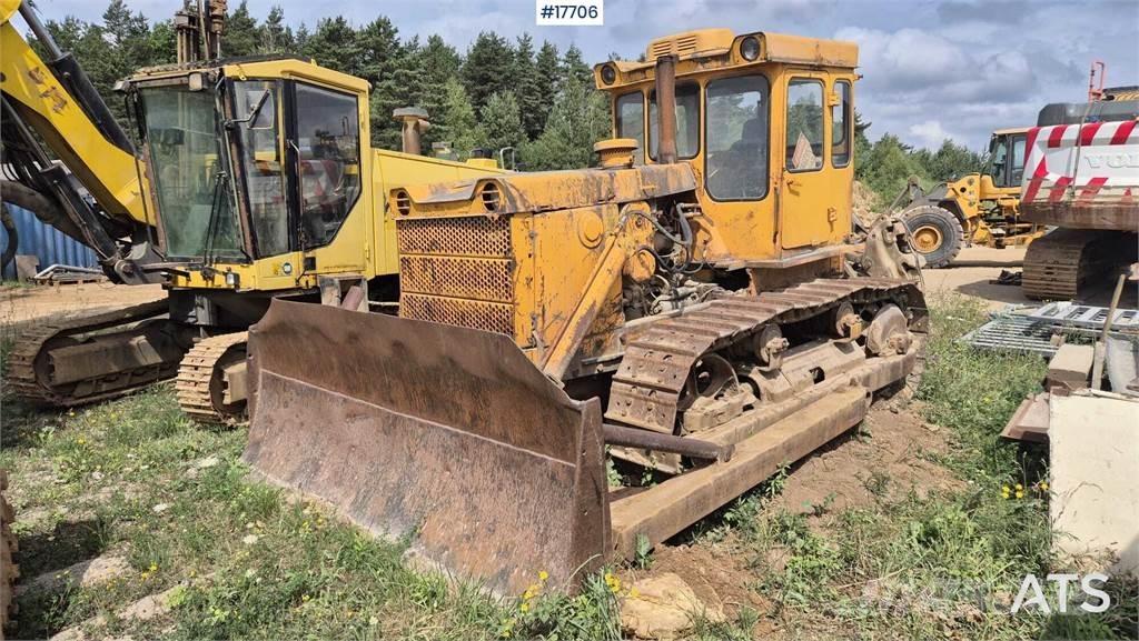 Staliniec t-130 lánctalpas dózerek