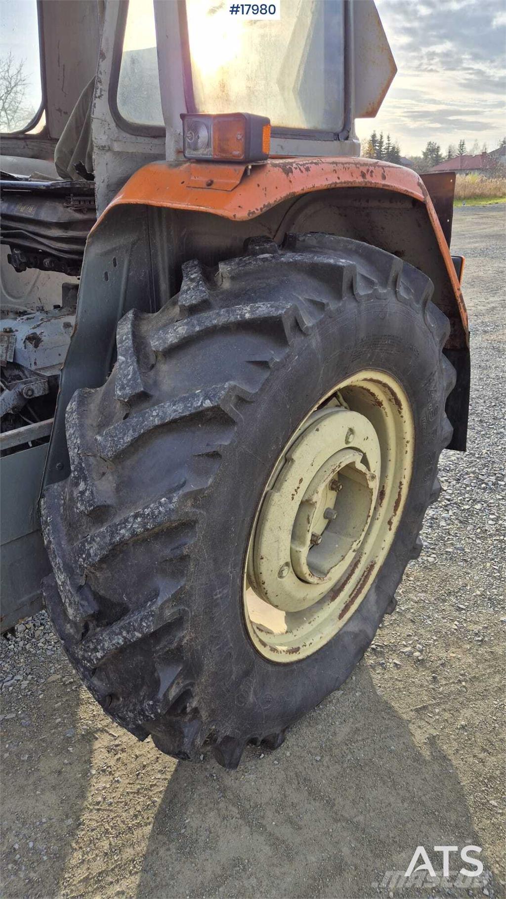 Ursus C 360 Traktorok