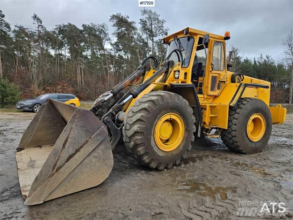 Volvo 4500 Gumikerekes homlokrakodók