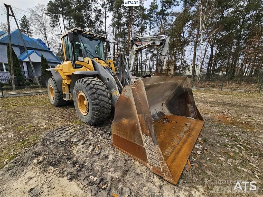 Volvo L120F Gumikerekes homlokrakodók