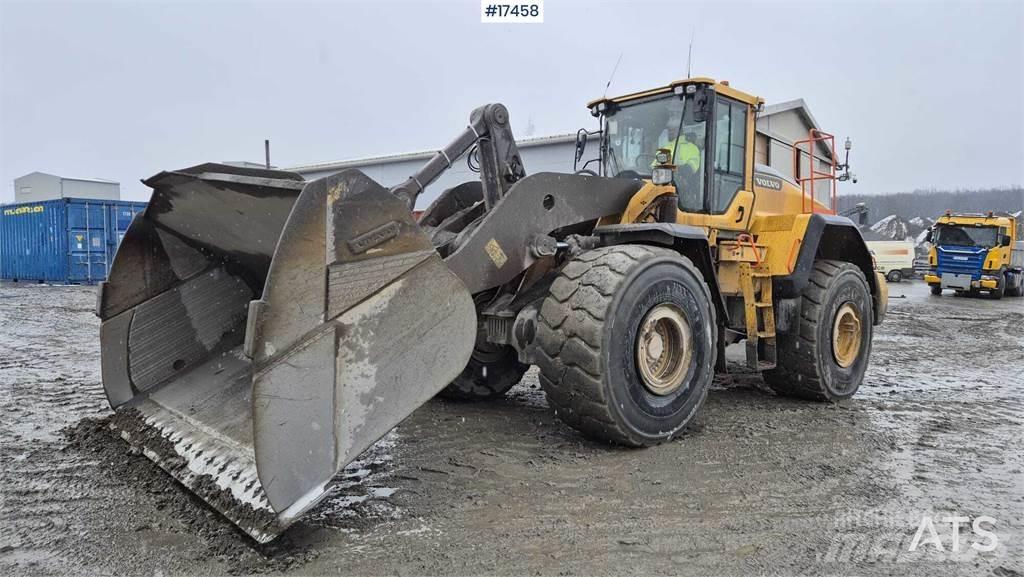Volvo L220H Gumikerekes homlokrakodók