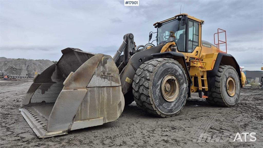 Volvo L220H Gumikerekes homlokrakodók