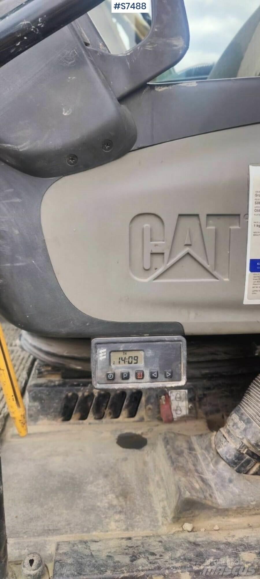 CAT 319D Lánctalpas kotrók