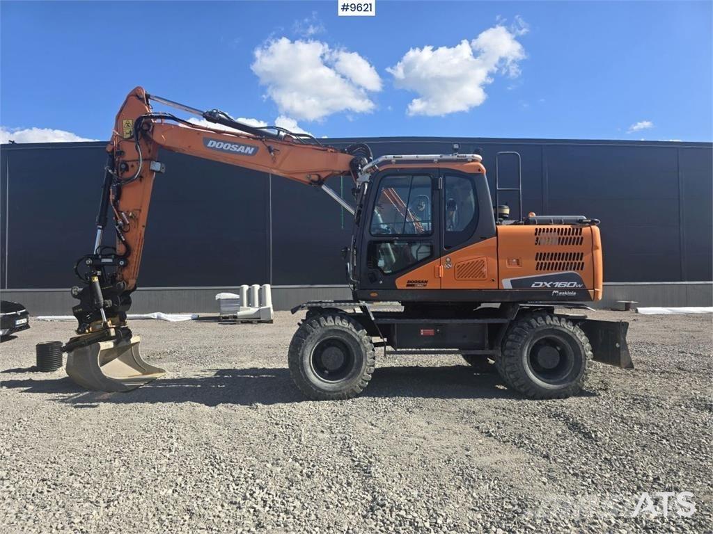 Doosan DX160W-5 Gumikerekes kotrók