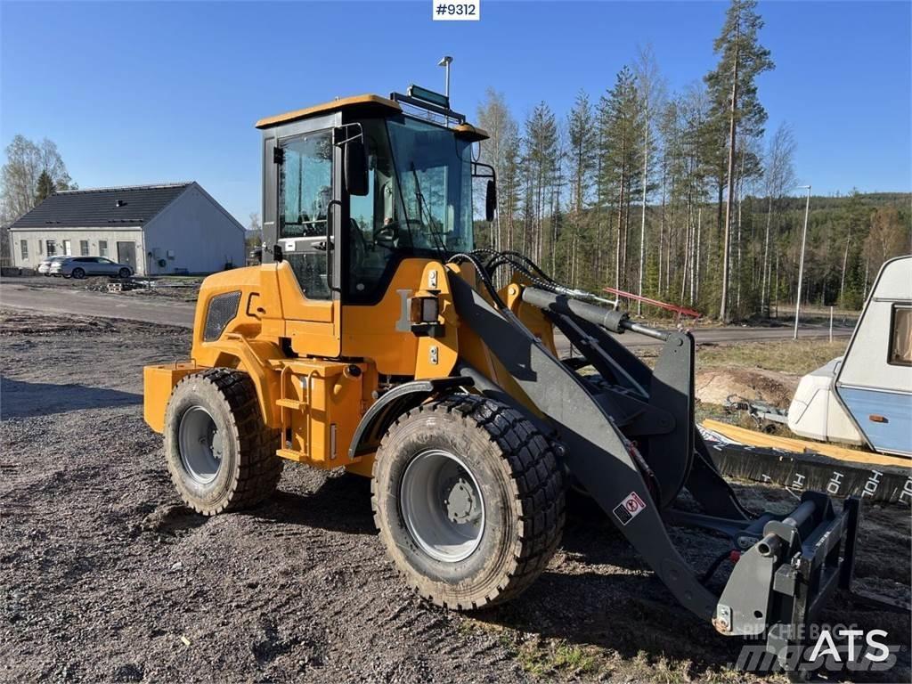 Everun L30 Multi gumikerekes dózer