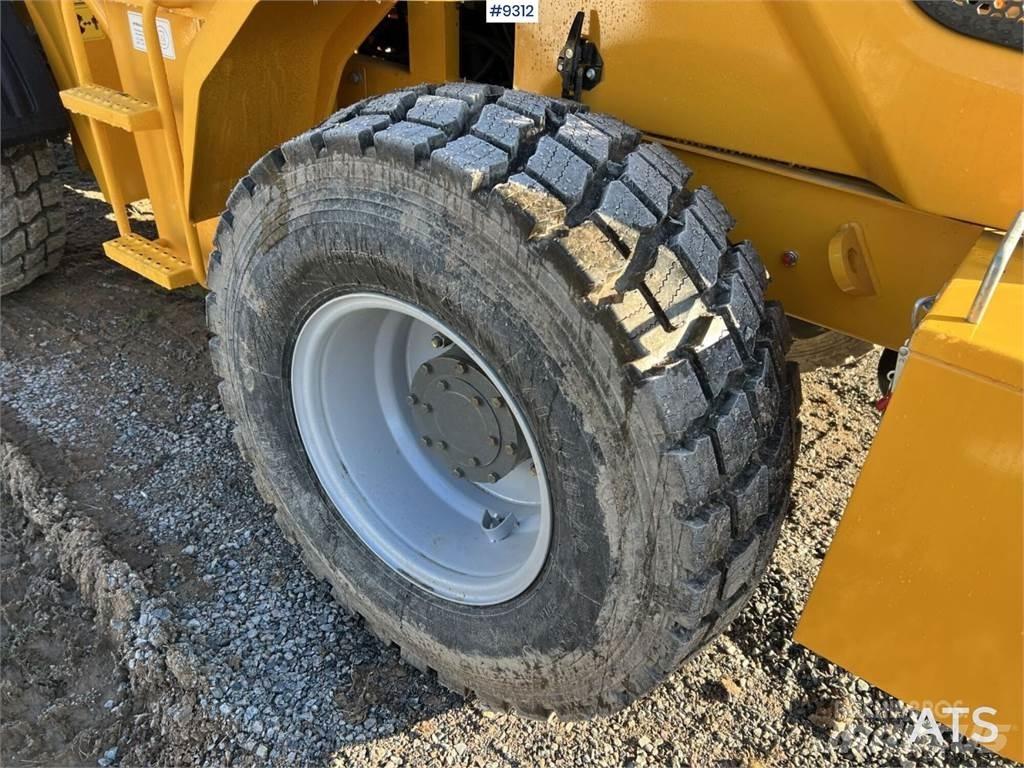 Everun L30 Multi gumikerekes dózer