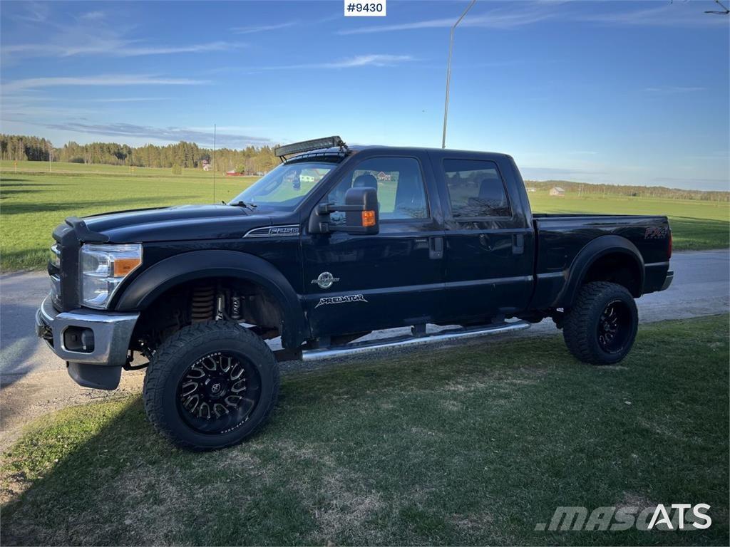 Ford F250 Transporterek