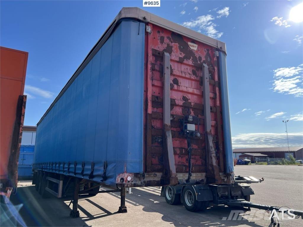 Fruehauf SS136/P3S Elhúzható ponyvás félpótkocsik