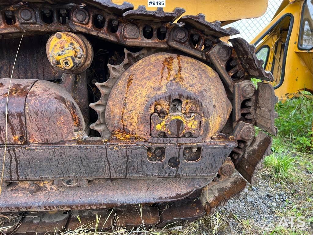 International L125 lánctalpas dózerek