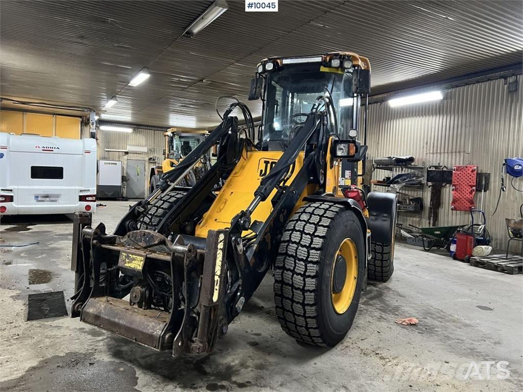 JCB 416 HT Gumikerekes homlokrakodók