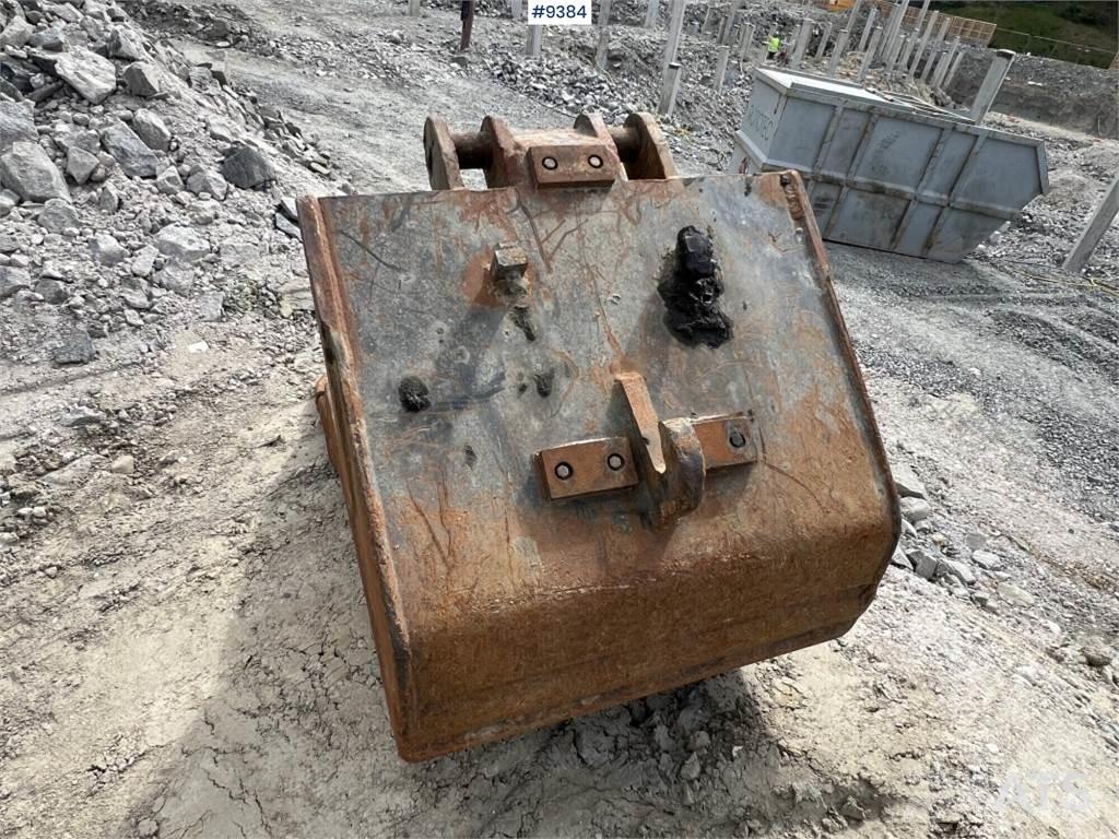 Komatsu PC210LC-8 Lánctalpas kotrók