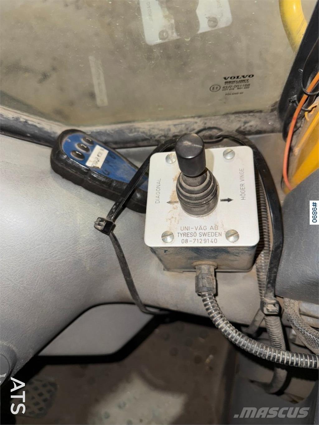 Uni-väg UV-280 Ekék